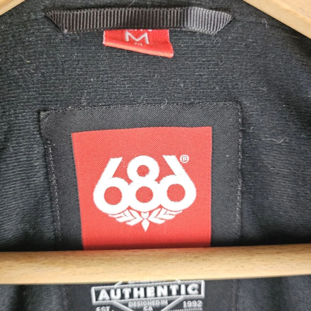 686 Michael Akira West Snowboard Jacket Men M Hooded Insulated 10000mm 10000GM